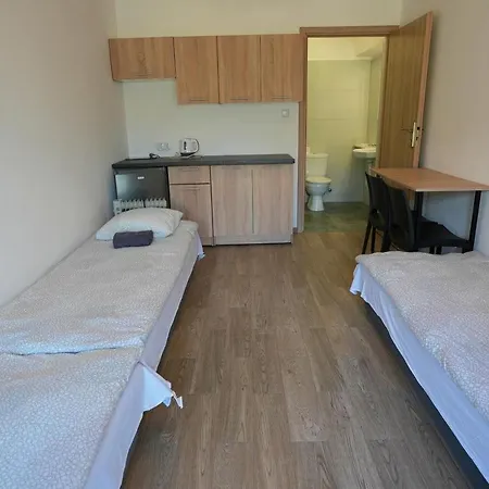 Sloneczna Przystan Camp Pole Namiotowe